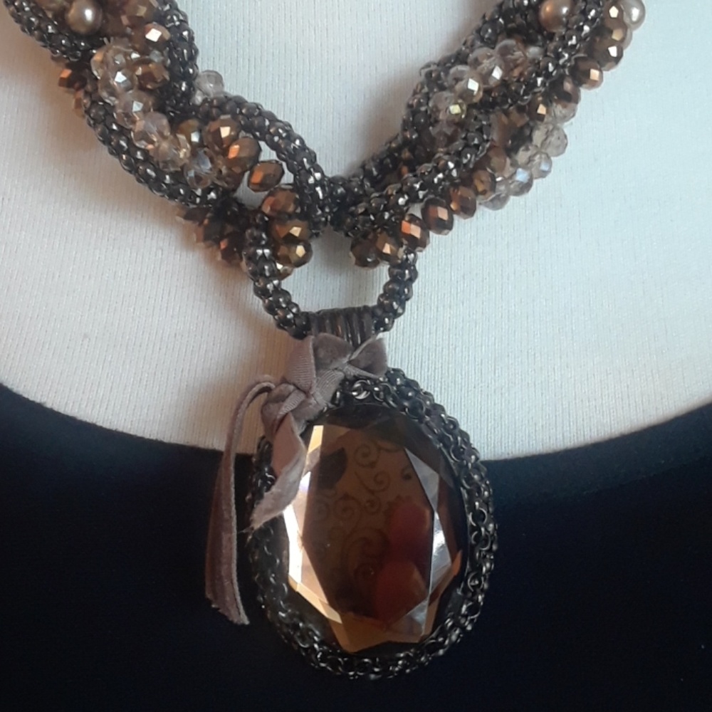 Statement Necklace - Picture 2 of 4